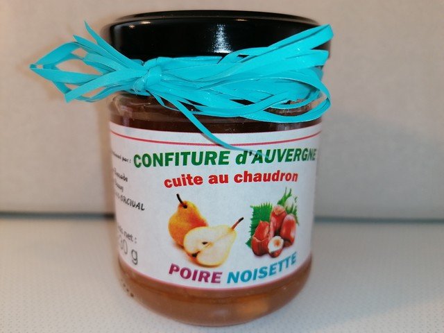 Coffret Auvergne, Fraisette-myrtille, Framboise-myrtille et bonbons Fourrés  noix-noisette-châtaigne.